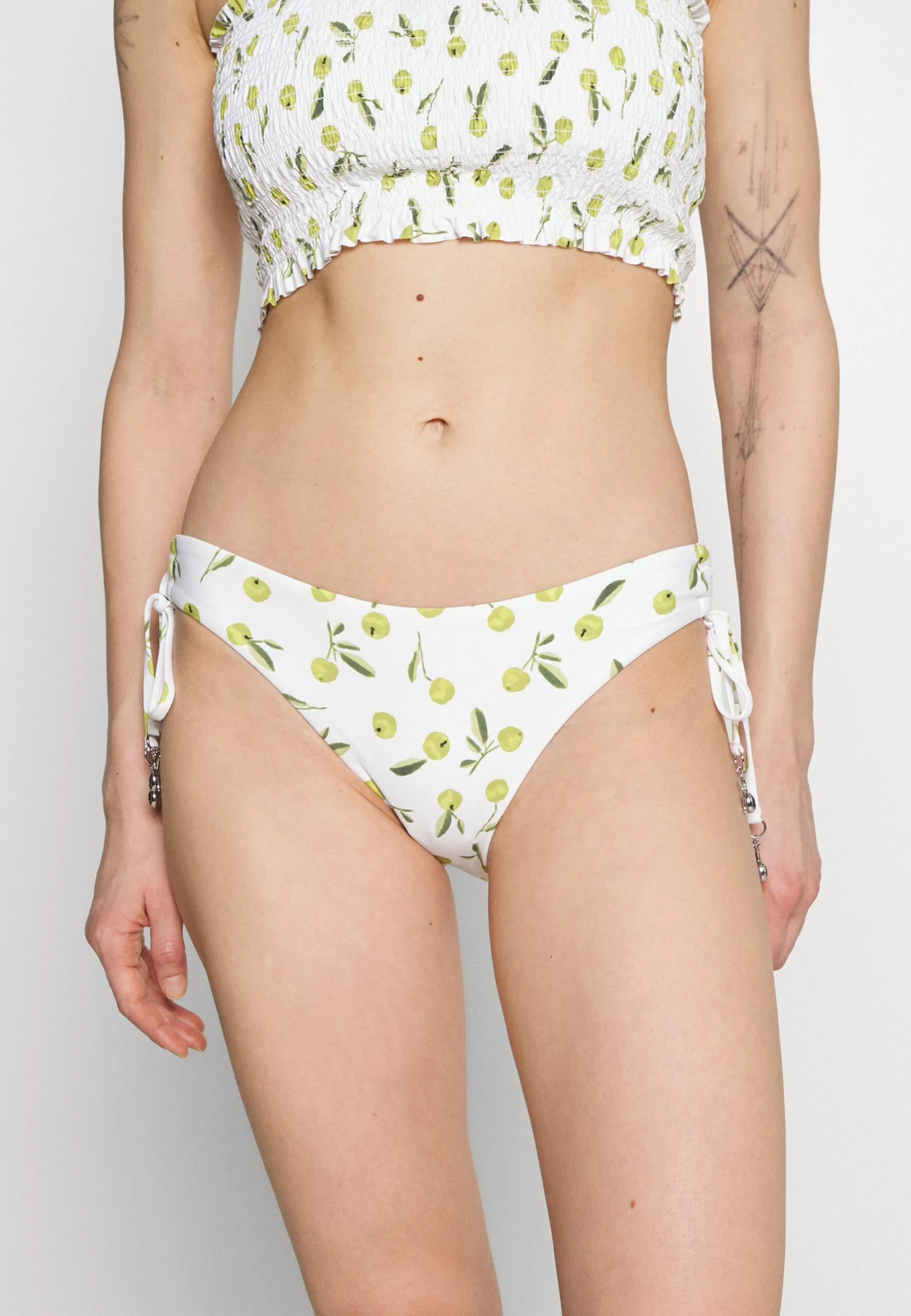 Seafolly Summer Crush Loop Tie Side Pant - Bikinibroekje - Soft Olive 3 Seafolly Summer Crush Loop Tie Side Pant - Bikinibroekje - Soft Olive