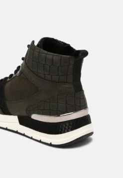 Tamaris Sneakers Hoog - Olive Comb -Kleding Discountwinkel ca7f15578aa04b31b035623d8247d3a4