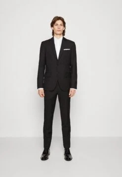 Pier One Kostuum - Black -Kleding Discountwinkel d1eba8cc6f304306bf7499522d29e239