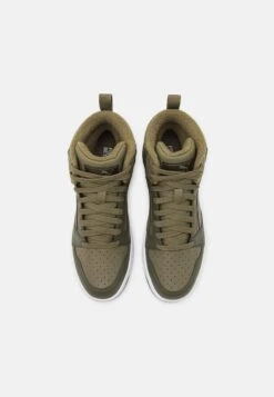 Puma Rebound V6 Mid Jr Unisex - Sneakers Hoog - Alpine Snow/Sand Dune/White 11 Puma Rebound V6 Mid Jr Unisex - Sneakers Hoog - Alpine Snow/Sand Dune/White -Kleding Discountwinkel d4cde7f05d8e49fd8978e91d2c1b8400