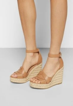 Steve Madden Sivian - Sandalen Met Hoge Hak - Camel -Kleding Discountwinkel daf19e6f2cf1455f97e29475188049aa