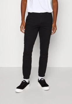 Pier One 2 Pack - Cargobroek - Olive/Black -Kleding Discountwinkel e0bf2536d5a04652937019f4273abb8d