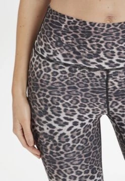 Endurance Legging - Print 13 Endurance Legging - Print -Kleding Discountwinkel eb8b4b9208e841f38b041cfff56efdd3