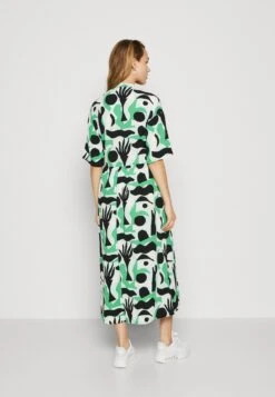 Monki Blousejurk - Green Lisendna -Kleding Discountwinkel ec0fceb04c7944558dd21ad82a914bfa