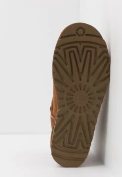Ugg Classic Mini - Korte Laarzen - Chestnut -Kleding Discountwinkel f0f559067ccf4590aa558b00d1910382