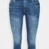 Edc By Esprit Capri - Jeansshort - Blue Denim -Kleding Discountwinkel f0fae6e6f2d54162b1ca067f15f9db11