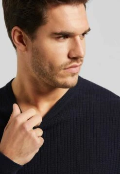 Bugatti Cotton - Trui - Marine 9 Bugatti Cotton - Trui - Marine -Kleding Discountwinkel f8464e391a60420d81495cb56ff49299