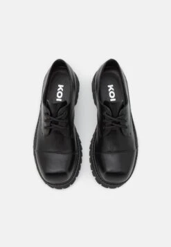 KOI FOOTWEAR The Corrupter Mens Square Toe Shoes - Veterschoenen - Black 11 KOI FOOTWEAR The Corrupter Mens Square Toe Shoes - Veterschoenen - Black -Kleding Discountwinkel fc028c6cef954929a7098196bf94689c