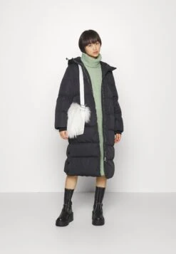 Yaspuffa Long Coat - Donsjas - Black 9 Yaspuffa Long Coat - Donsjas - Black -Kleding Discountwinkel fdc1a21f33c74b0e8840b7a3bca68465